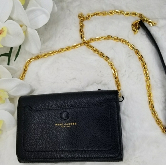 Marc Jacobs Handbags - MARC JACOBS COVERTABLE BAG 3 IN 1 DESIGNER PURSE